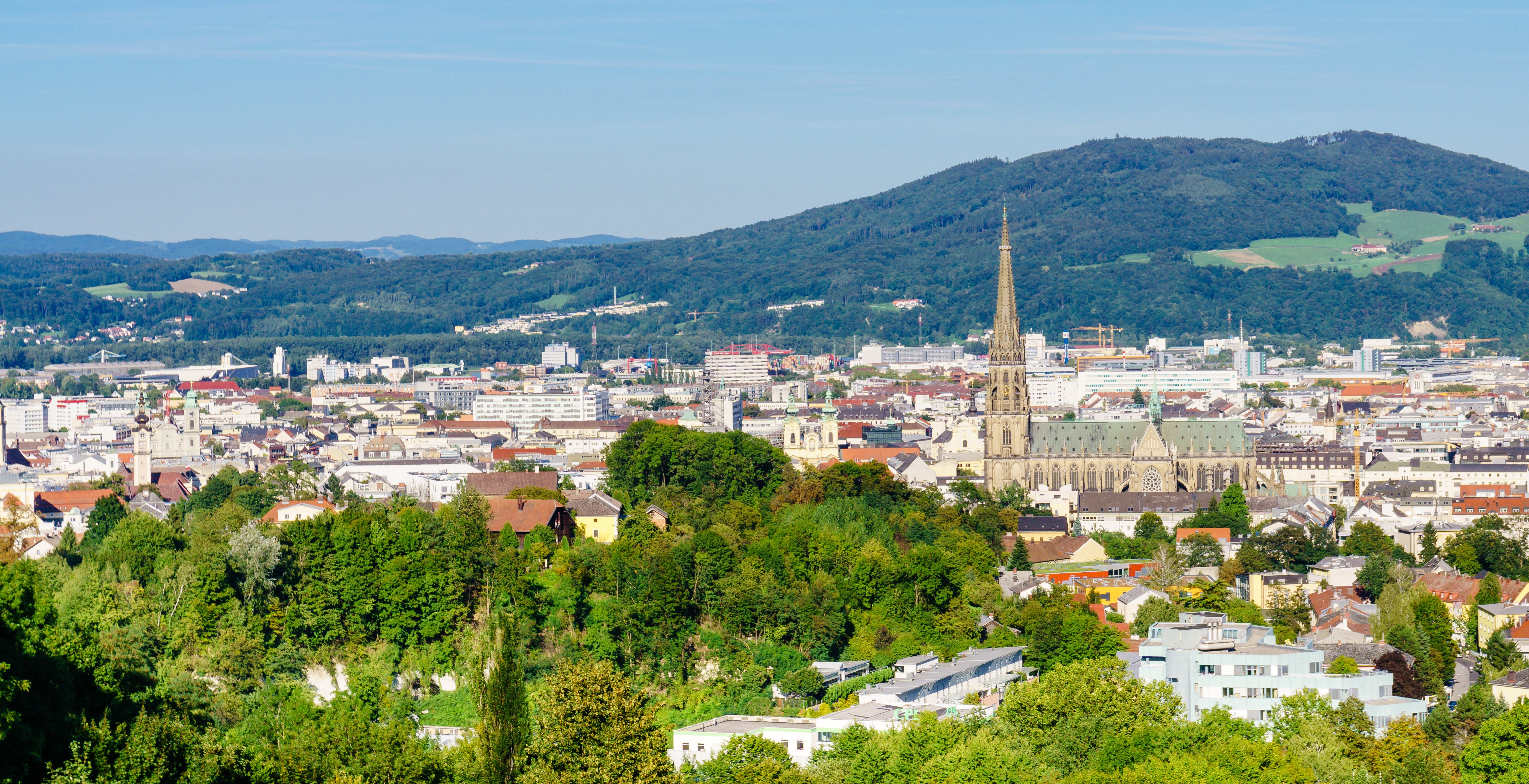 Linz_Blick_von_Freinbergstrasse_32-2_(cropped)